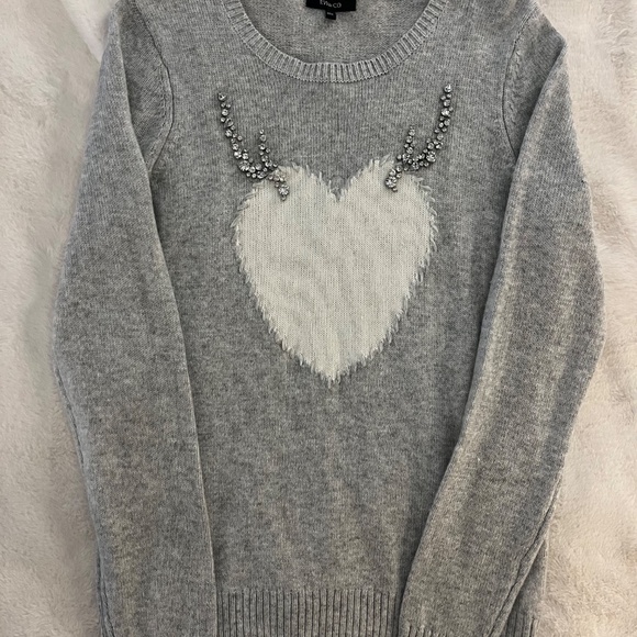 RW&CO Sweater - Picture 13 of 13